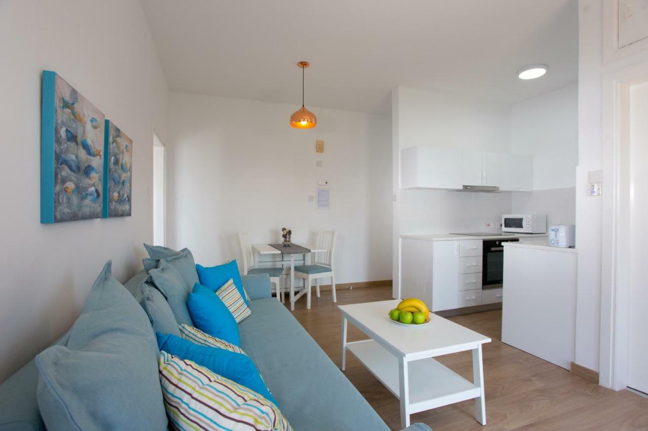 לימסול White Arches Apt #1 By Trulycyprus מראה חיצוני תמונה